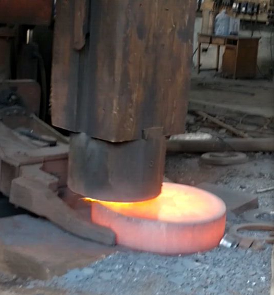 環形鍛件鍛造過程
